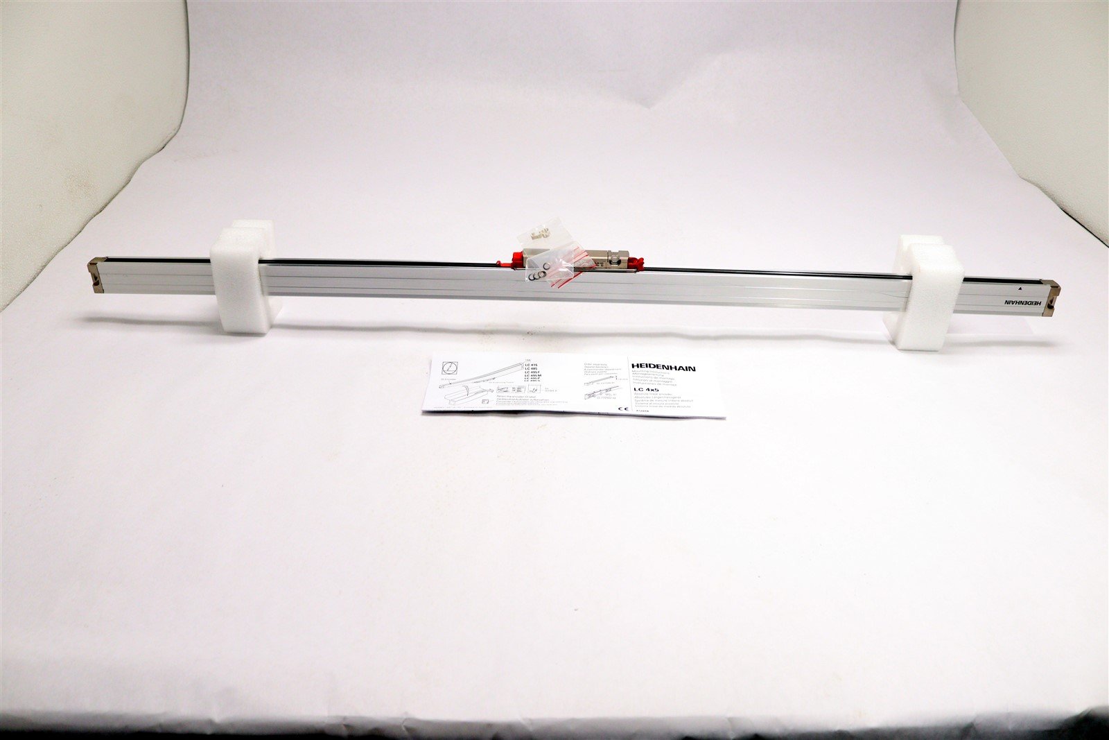 HEIDENHAIN LINEAR SCALE 689 68116 V9