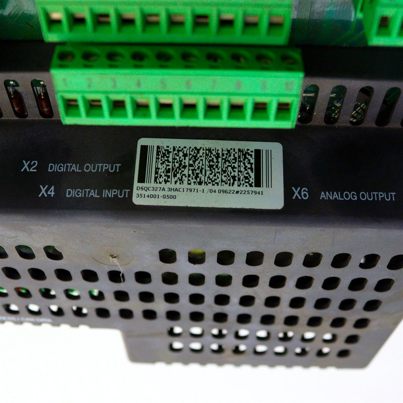 ABB COMBINATION I/O MODULE DSQC327A 3HAC17971-1/04