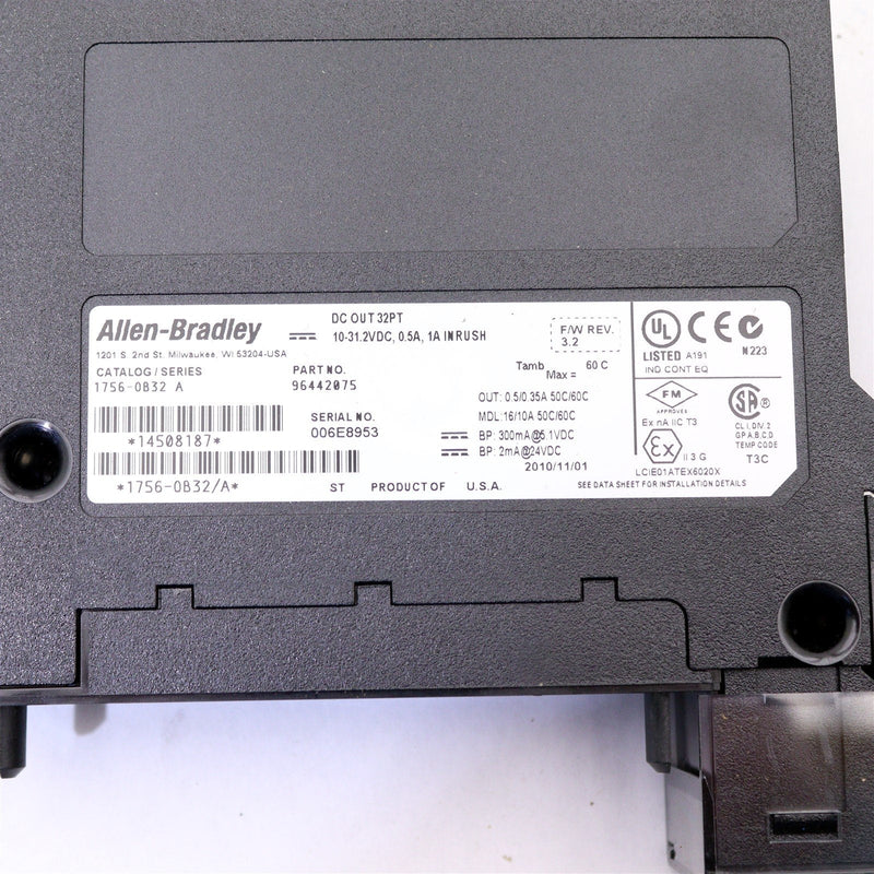 ALLEN BRADLEY CONTROLLOGIX 32 POINT D/O MODULE 1756-OB32 SERIES A