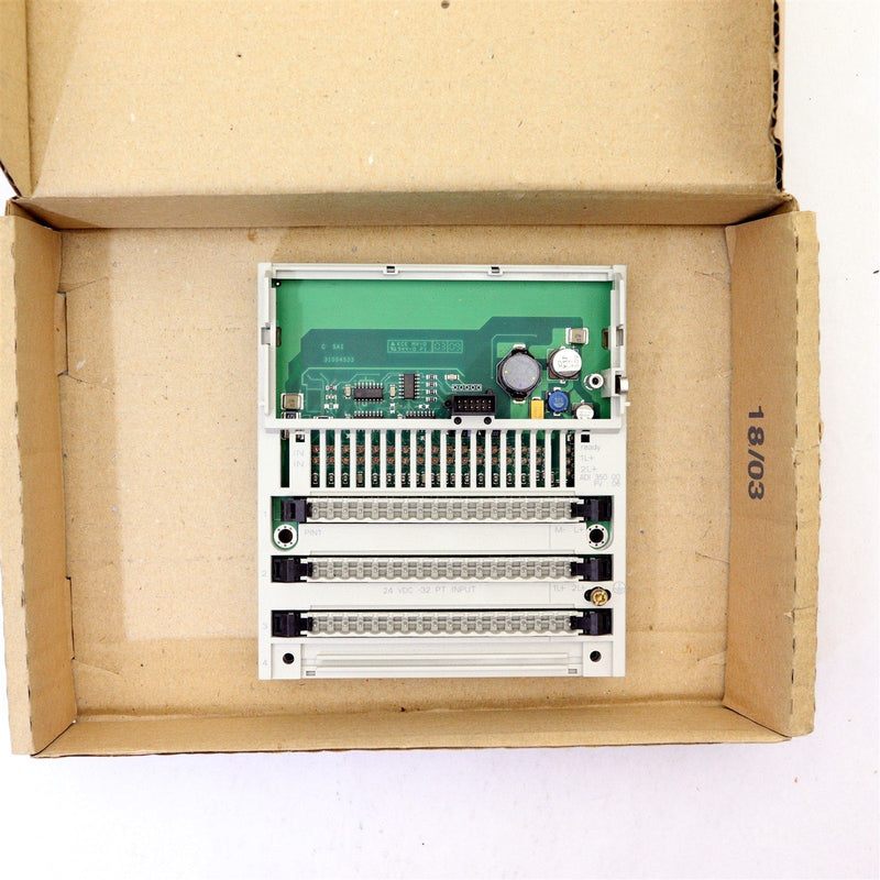 SCHNEIDER 170ADI35000 I/O BASE MODULE