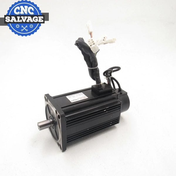 Nachi AC Servo Motor MSM302Q2V1 *Refurbished*