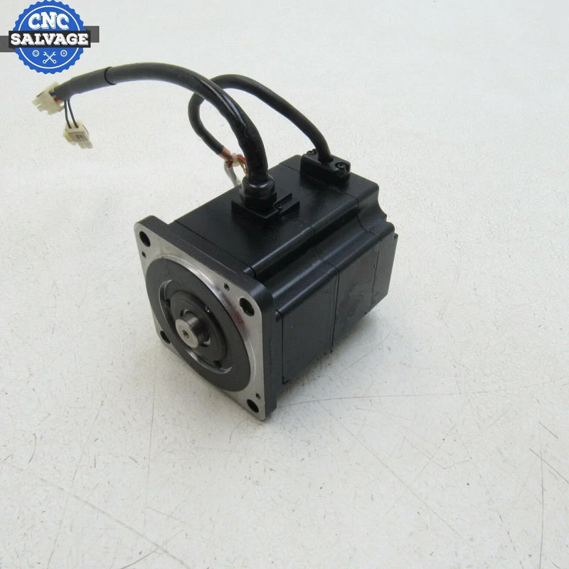 Yaskawa AC Servo Motor SGMPH-02A2A-YR12 *Tested*