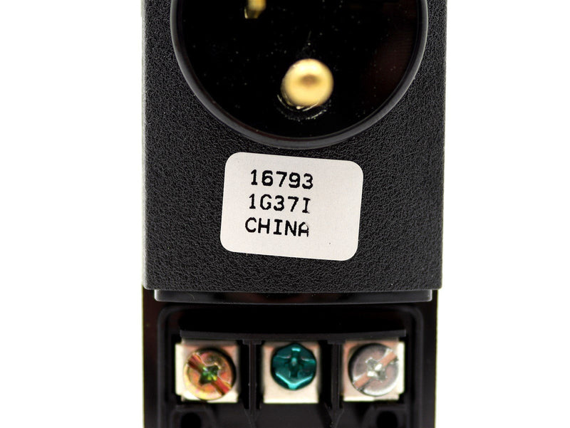 Leviton Automatic Right Angle GFCI Plug 16793 *New Open Box*