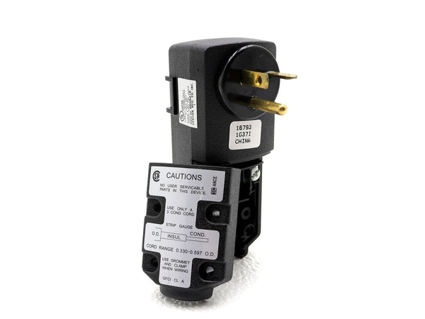 Leviton Automatic Right Angle GFCI Plug 16793 *New Open Box*